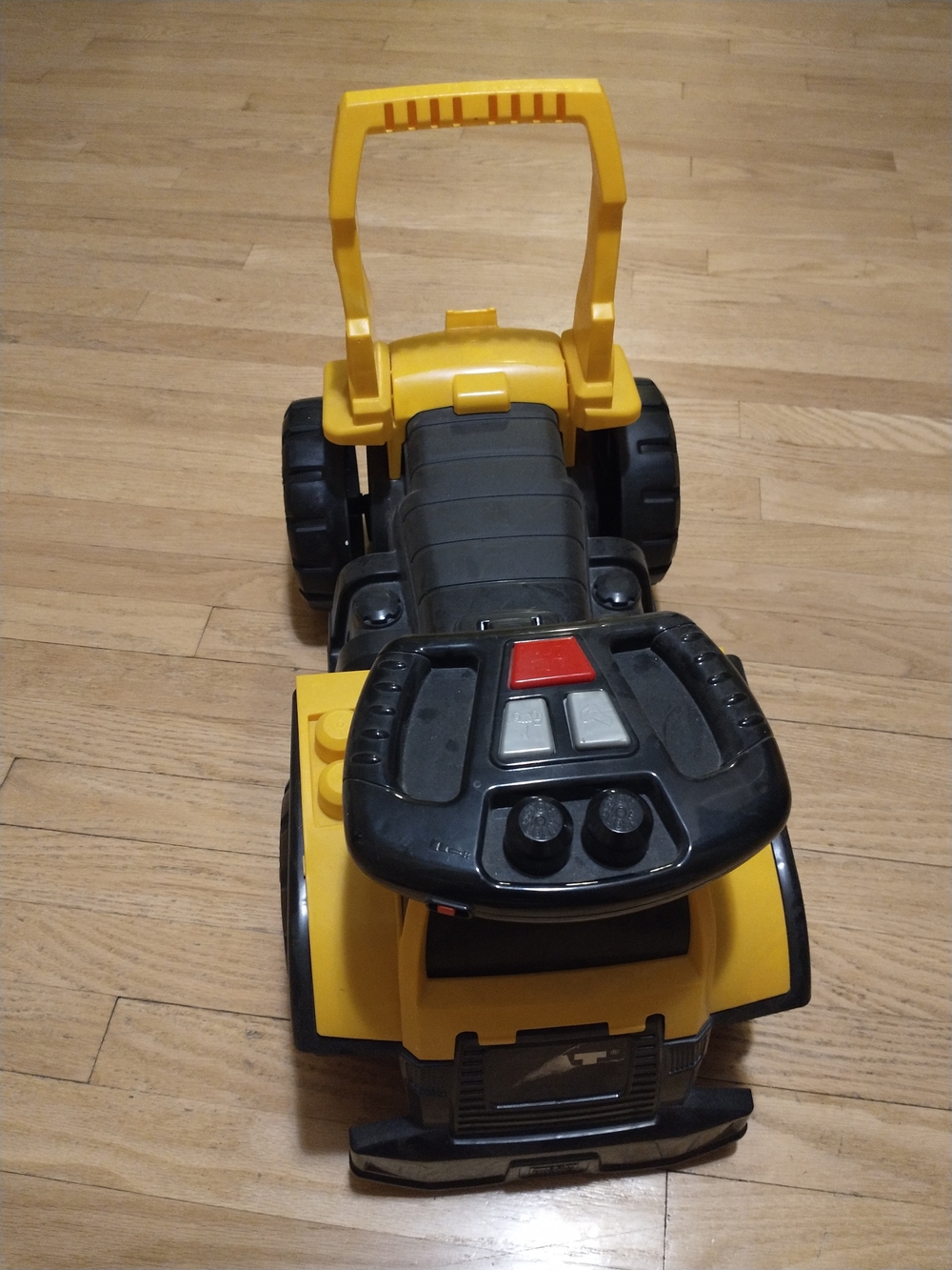 Mega Bloks Yellow Ride-On Bulldozer Toy, sounds effect doesn't works.